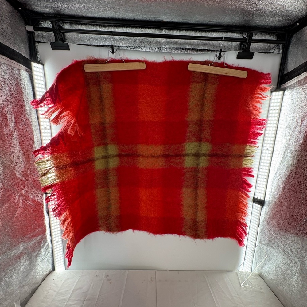 VINTAGE St. Albans Australia 100% Pure Mohair Throw Blanket Rug Red Plaid Fringe